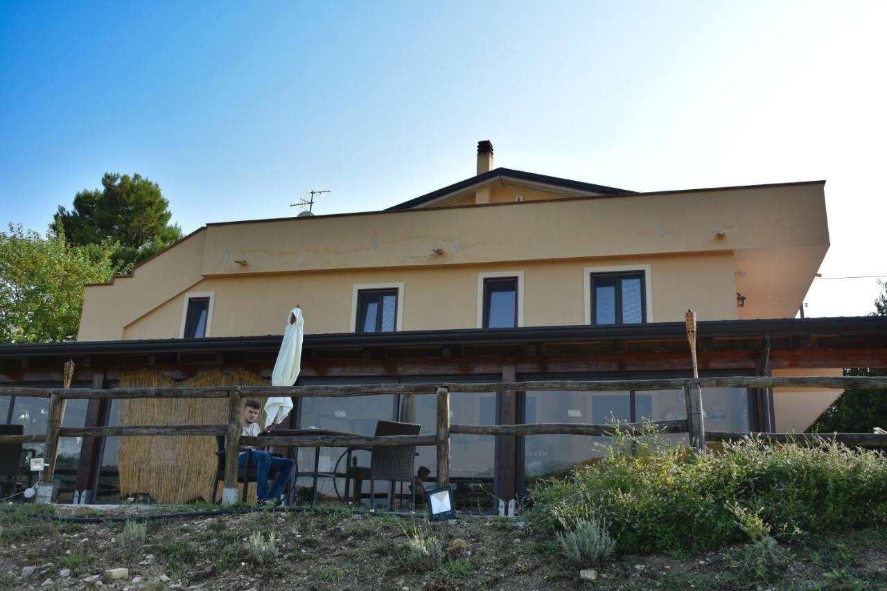 Agriturismo B&B Il Rifugio Di Nino Контурси Экстерьер фото