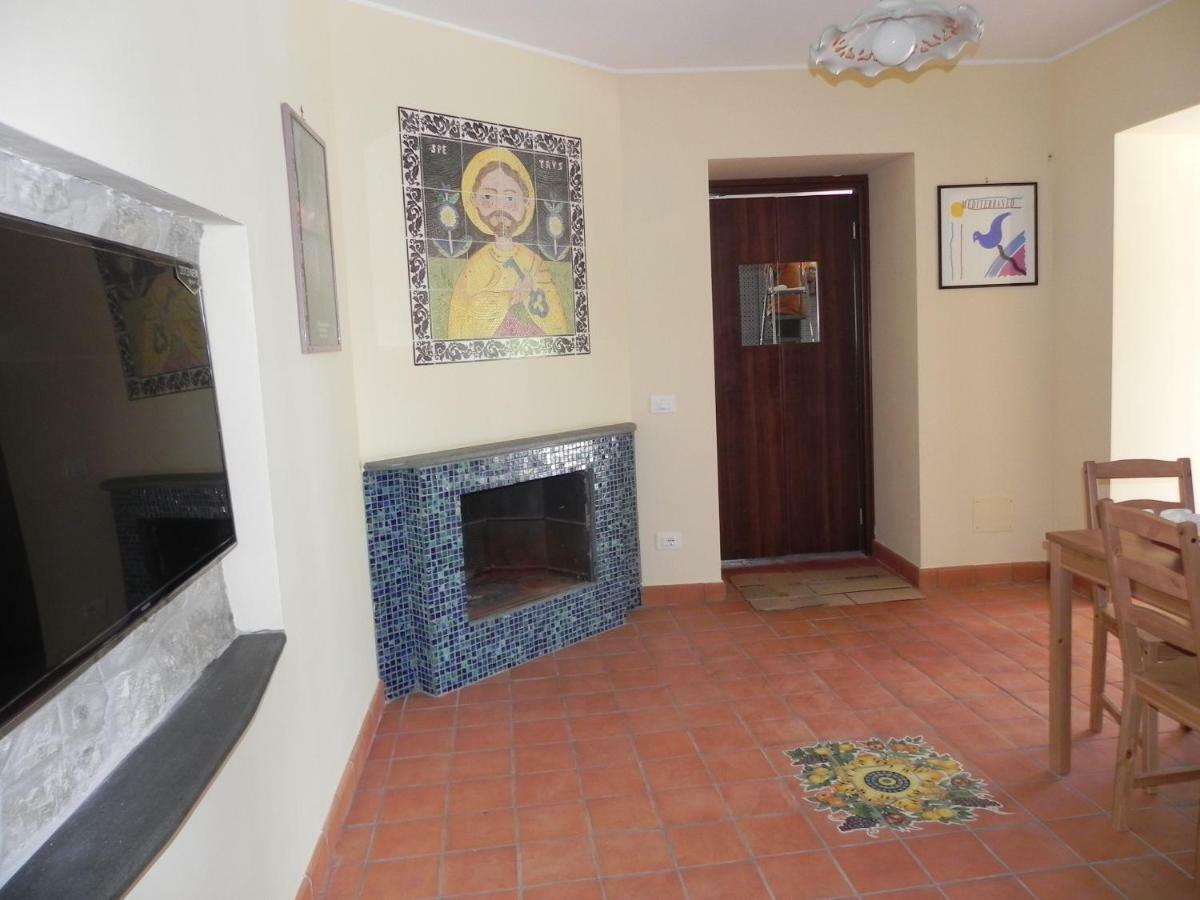 Agriturismo B&B Il Rifugio Di Nino Контурси Экстерьер фото