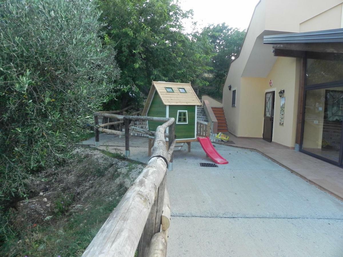 Agriturismo B&B Il Rifugio Di Nino Контурси Экстерьер фото
